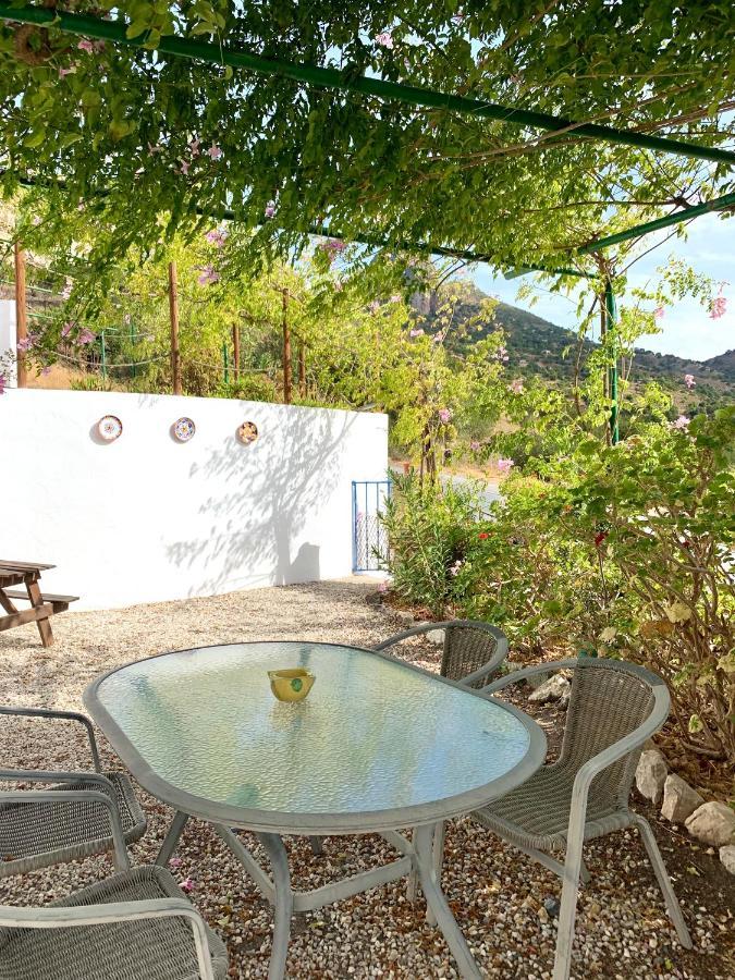 La Casita Blanca- La Almona Chica Guest House El Chorro Exterior photo